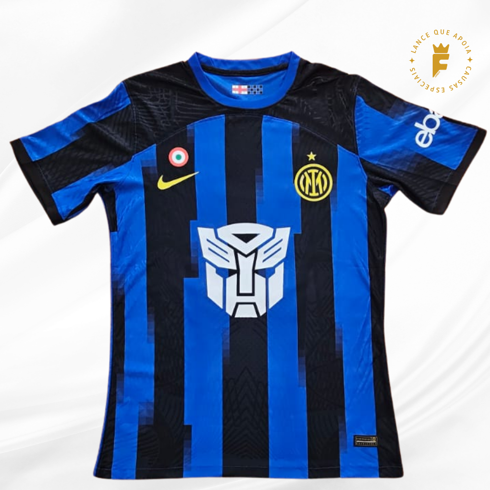 Camisa Inter de Milão 2023- 24, vers jogador autografada Lautaro Martínez