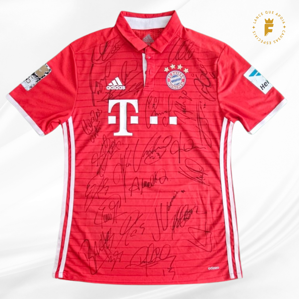 Camisa Bayern Munich 2015-16, vers jogo, autografada elenco campeão Bundesliga  e Supercopa da Alemanha 